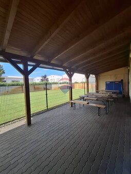 RE/MAX | Veľké zníženie ceny zabehnutej ubytovne v Galante – - 18