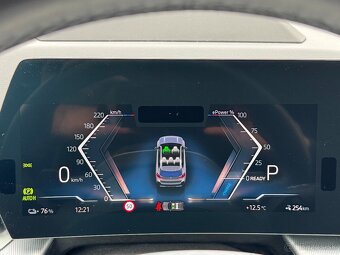BMW iX1 xDrive30,230kw M-PACKET odpočet DPH - 18