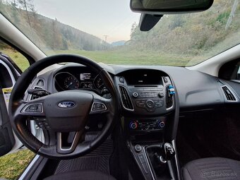Ford Focus Combi 1.0 EcoBoost Rival X - rodinné auto - 18
