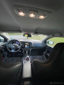 Renault Megane IV GT 205 - 18