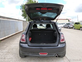 Mini One 1,4i 70kW M6 panoráma - 18