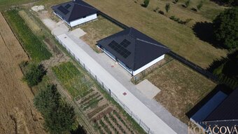 Na predaj novostavba – moderný bungalov v obci Podlužany - 18