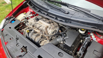 Toyota Auris 1,6 - 18