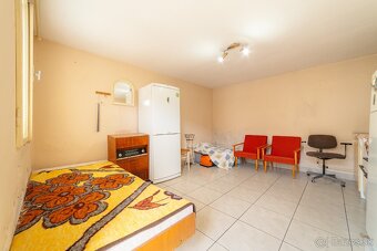 4-izbový rodinný dom s veľkým pozemkom a garážou – Borský Mi - 18