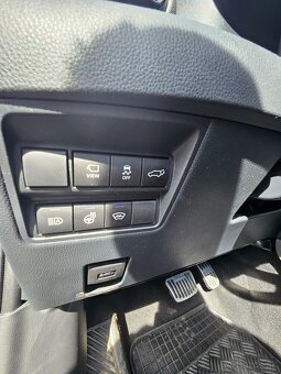 Toyota yaris cross 2025 hybrid facelift 132 koní 4x4 - 18
