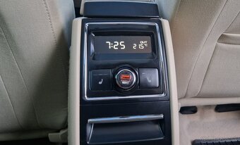 Skoda Superb  2.0 tdi DSG CR Elegance - 18