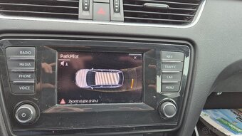 Škoda Octavia Combi 1.6 TDI Business - 18