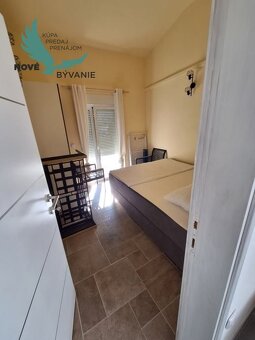 Exluzívny dvojpodlažný dom  vo vyhľadávanej lokalite na ostr - 18