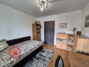 PREROBENÝ 3 izbový BYT V SLÁDKOVIČOVE S GARÁŽOU, 12 m2 KOMOR - 18