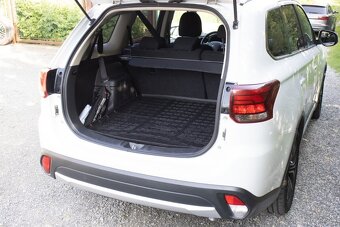 Mitsubishi Outlander 2.0 MIVEC Intense 4WD CVT - 18