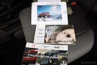 Jeep Wrangler 2.8 CRD Unlimited, 1.majiteľ, SK-auto, nelak - 18