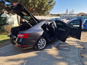 Škoda Superb III 2.0 TDi 150K Style M6 sedan (diesel) - 18