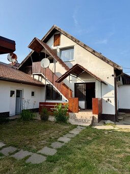 V Štúrove na predaj RD s penziónom - 18