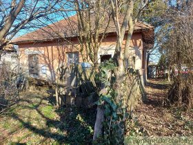 Pôvodný domček s rozľahlým pozemkom vo vinárskej obci - 18