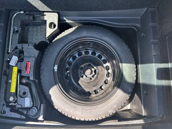 VW Passat 2.0TDi, 2009 - 18