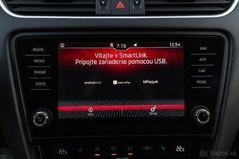 Škoda Octavia Combi 2.0 TDI RS DSG - 18