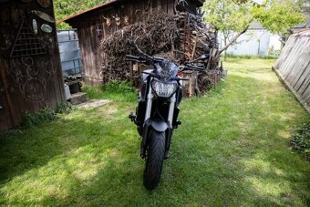 Yamaha MT09 - 18