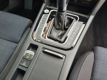 VW Passat B8 GTE 1.4 TSI 160kW DSG Matrix - záruka Autodraft - 18