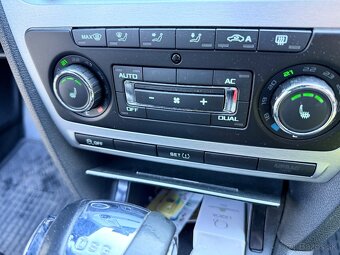 Škoda Octavia combi  RS 147 KW benzín DSG 6 r.2012 - 18