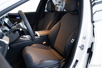 Mercedes-Benz C trieda Sedan C180,125kW, / AJ NA SPLÁTKY/ - 18