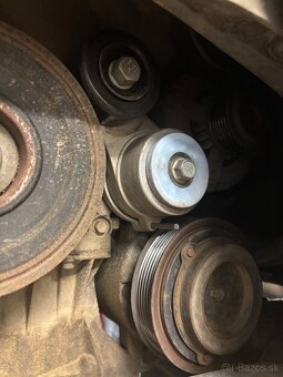 Predám  Kiu Sorento rv 2011,145kw - 18