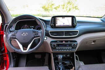 Hyundai Tucson 2.0 CRDi Premium A/T 4x4 - 18