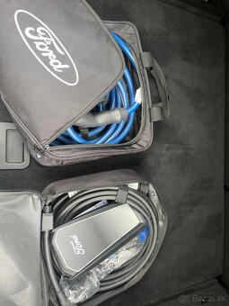 Ford Mustang Mach-E RWD - 18