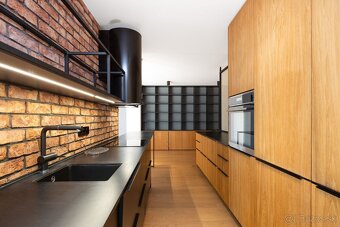 MIKELSSEN - Na predaj 3izbový apartmán  krásnom prostredí - 18