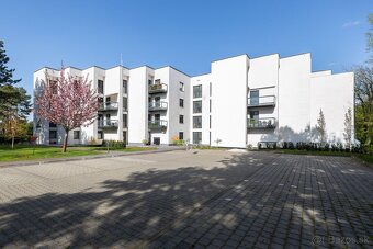 MIKELSSEN - Na predaj 3 izbový apartmán v krásnom prostredí - 18