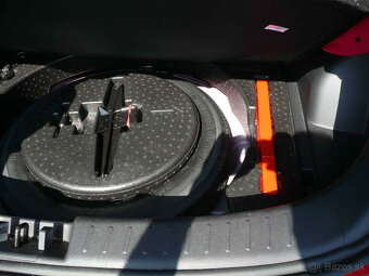 Dongfeng Fengon 5 1.5 CVT 101kW - 18