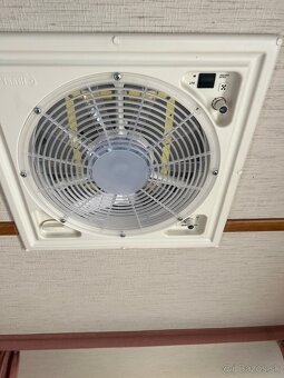 HYMERCAMP 55 HYMER 6 miest - 18