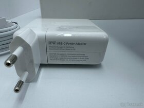  Apple MacBook Pro (15-inch, 2016) - 16GB | 512GB | i7  - 18