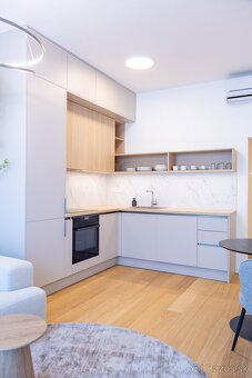 Luxusný úplne nový 2-izbový byt s veľkou terasou a garážovým - 18