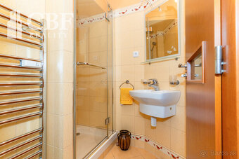 Exkluzívny prenájom: veľkometrážny 4-izbový byt v obľúbenej  - 18