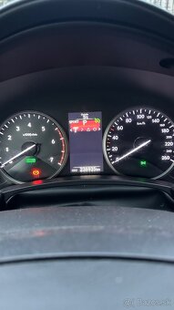 Lexus NX 300h Hybrid 4x4 - 18