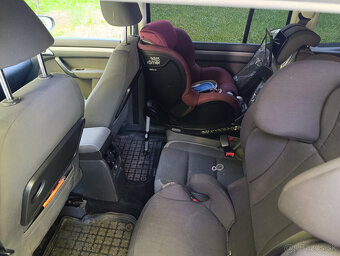 VW Touran 2.0 TDI kúpené na Slovensku - 18