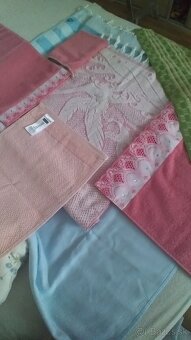 Predám utierky,uteráky,obrusy,dečky,vreckovky,šperky,traky - 18