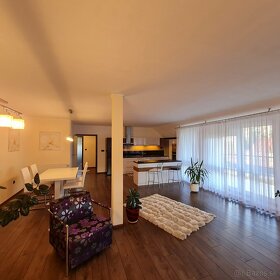 REZERVOVANÉ LUXUSNÝ APARTMÁNOVÝ DOM 350 M2 - 18
