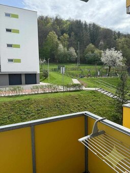 REZERVOVANÉ - PREDAJ, pekný, zariadený 1 izbový byt s balkón - 18