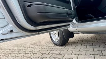 LAND ROVER FREELANDER  S 4x4 2.0 Td4 Experience A/T 2003 - 18