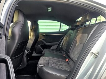 Škoda Superb Sportline 2020 140kW DSG limo webasto
 - 18