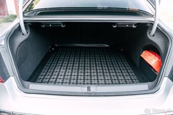 Volkswagen Passat CC 2.0 TDI BlueMotion - 18