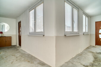 Na predaj 4-izbový rodinný dom v obci Zeleneč - 18