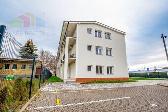 Na predaj 1-izbový byt + parkovacie státie, Nábrežná ul., Pa - 18