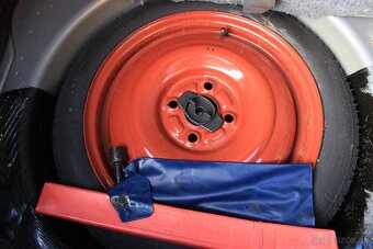 Suzuki Swift 1.3 DDiS Special, 5dv., Klíma, Vyhrievané sedad - 18