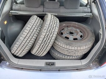 Kia Rio Combi 1,4 benzín - 18