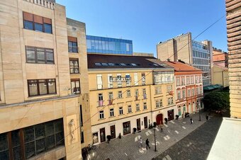 | 2i zariadený byt , Laurinská ul., BA I.- Staré Mesto, 57,3 - 18