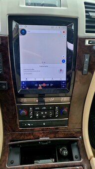 Cadillac Escalade 6.2 V8 - 301 kw + LPG 4x4 - 18