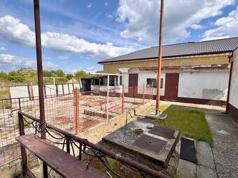 Predaj-5i dom s pekným pozemkom a garážou Tvrdošovce - 18