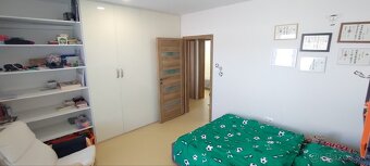 4i RD Hviezdoslavov - 18